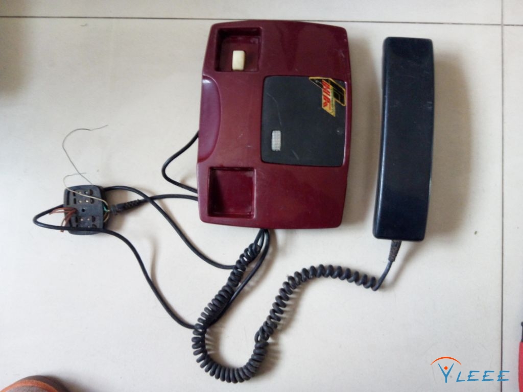 适合收藏 hc89自振式磁石电话机25元 6个屏一共12元.