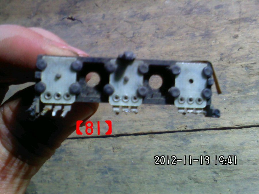 2012693.jpg