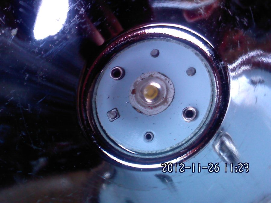 2012834.jpg