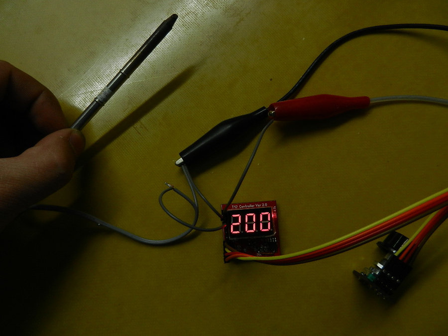 T12_200.jpg