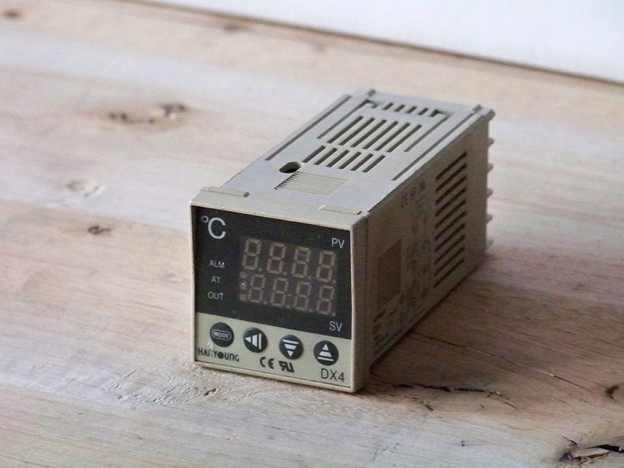 H01_1.jpg