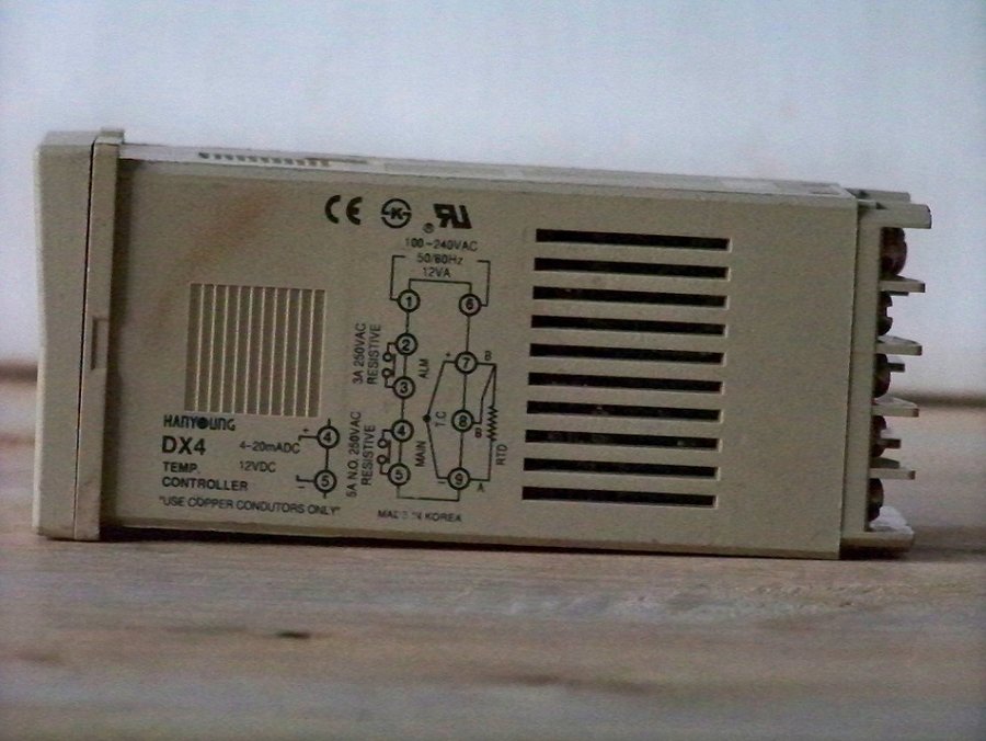 H02_1.jpg