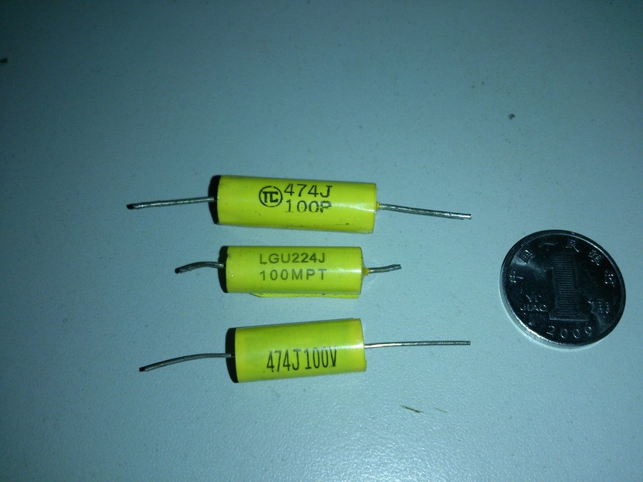 这是什么材料的电容？