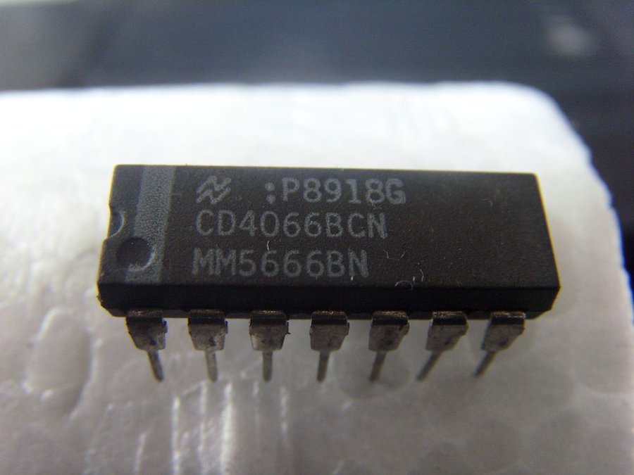 cd4066.JPG