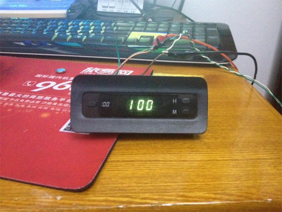 汽车上的VFD钟表  走时很准-30元A.jpg