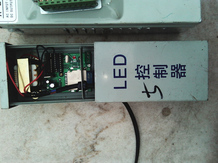 led1.jpg