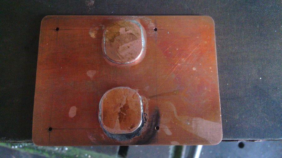 与3R33电感接触的垫块焊接