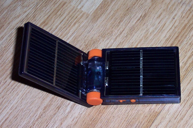 太阳能移动电源.jpg