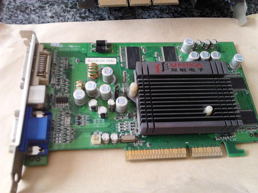 AGP 256M显卡
