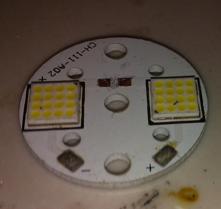 灯珠处理下，这儿断开