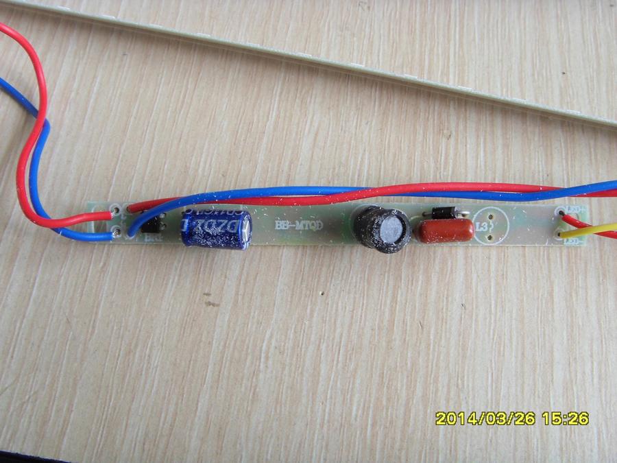 驱动电源正面 应该是阻容降压电源