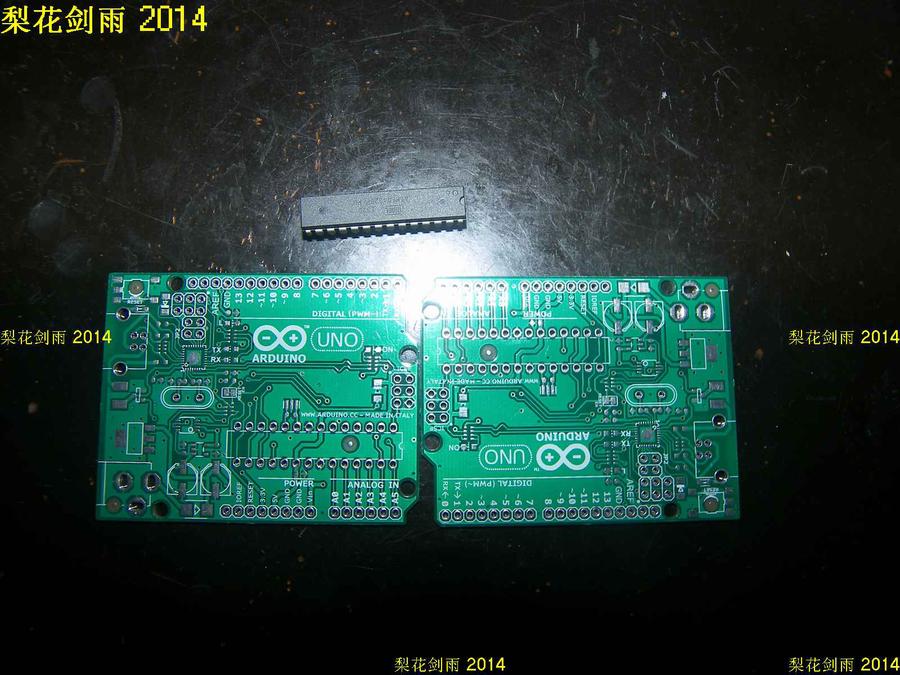 1片r3+一片被锁的atmega328p