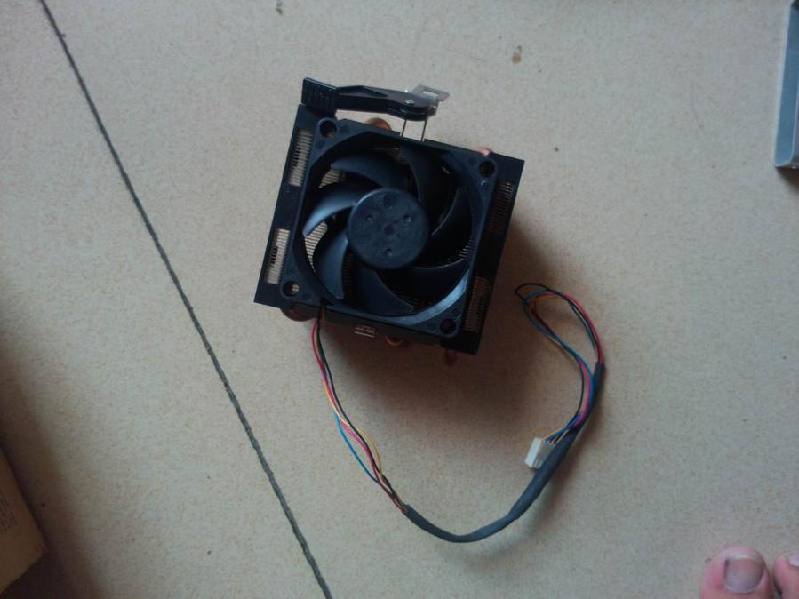 AMD散热风扇.jpg