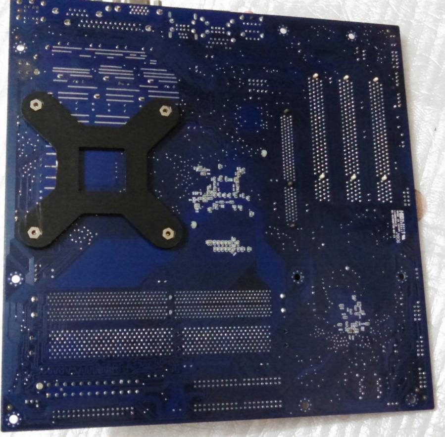 富士康775主板带CD CPU带散热器 (4).jpg