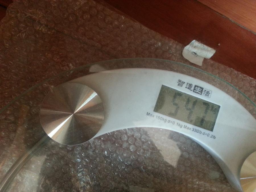 人，54.7kg