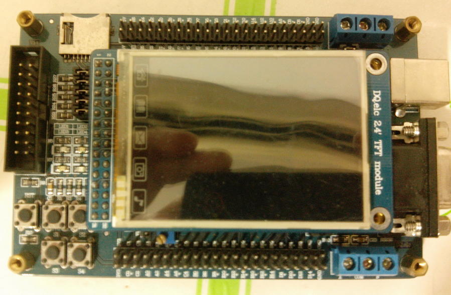 STM32F103实验板有资料