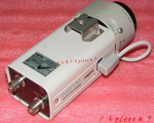 VCC-D671B.jpg
