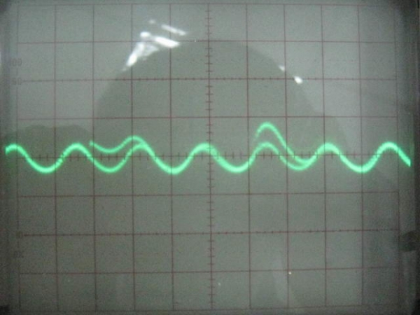加4700uf滤波电容后的纹波