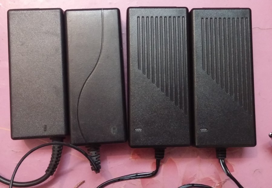 直流24V2A及3A电源适配器 (3).jpg