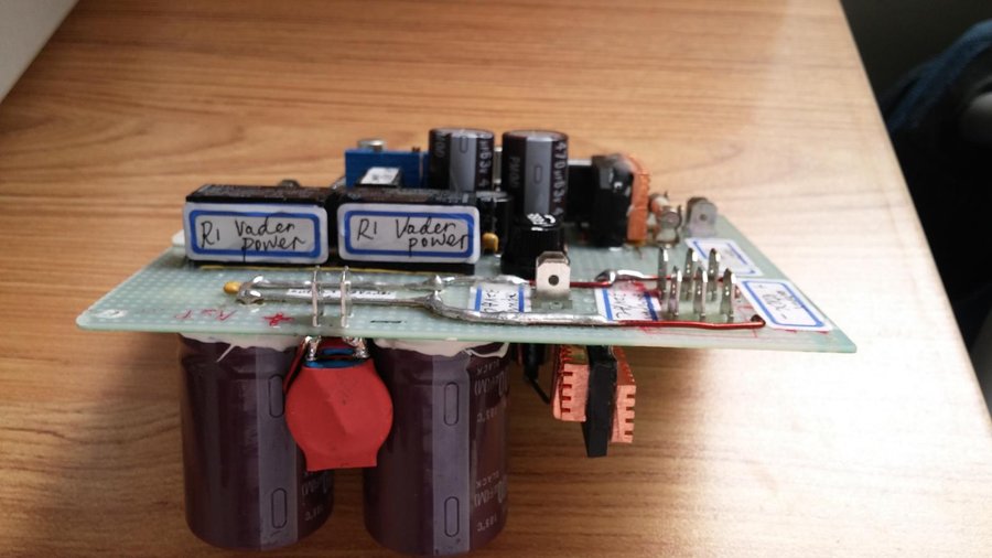 控制黑武士的继电器