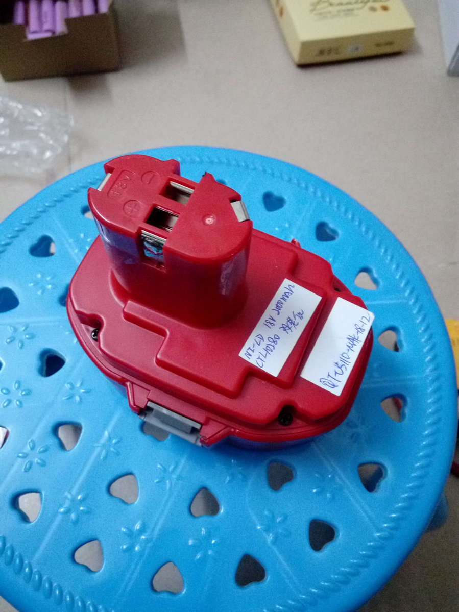 70块钱，18V2000MA