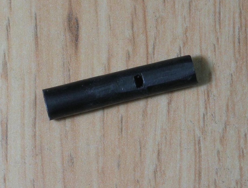 先制作这样的一个塑料管，外径6mm，内径5mm