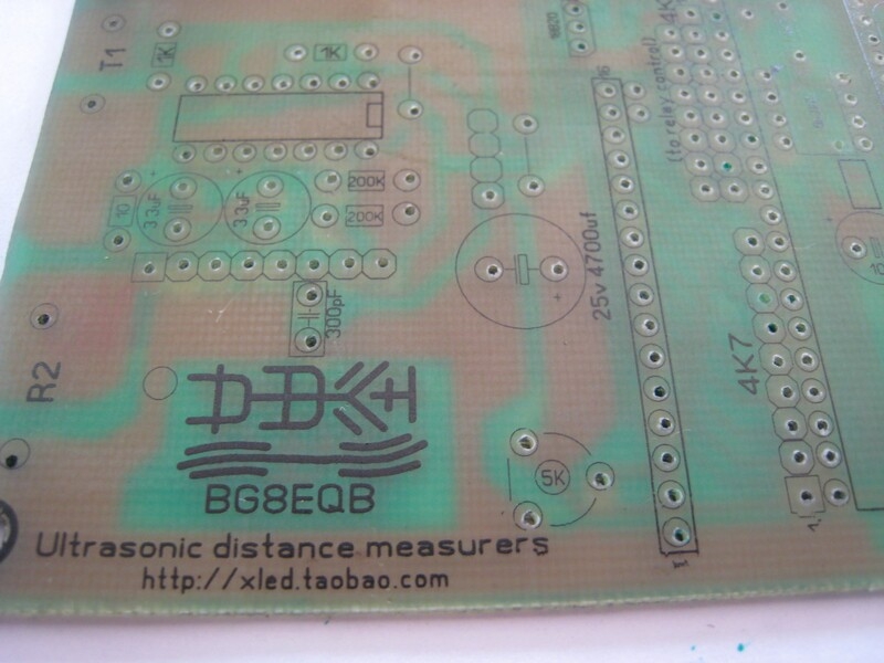 用之前转印底层的方面把顶层也转印好。这是转印好的PCB。