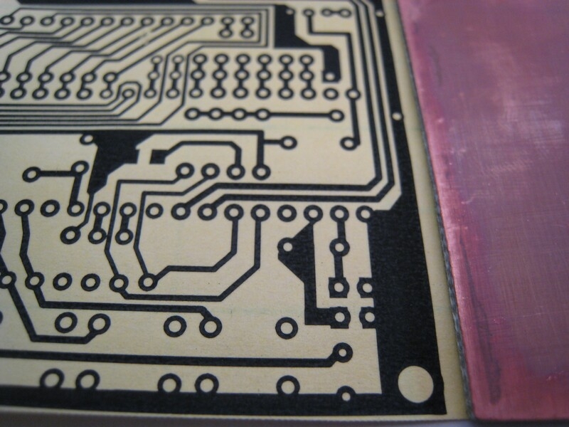 把打印好的底层纸剪好尺寸