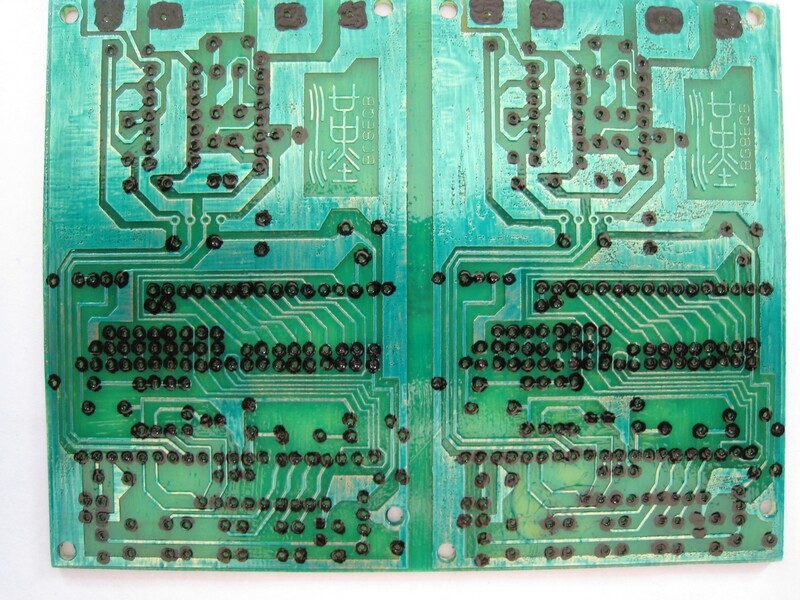 用这前修补的油性笔做焊盘