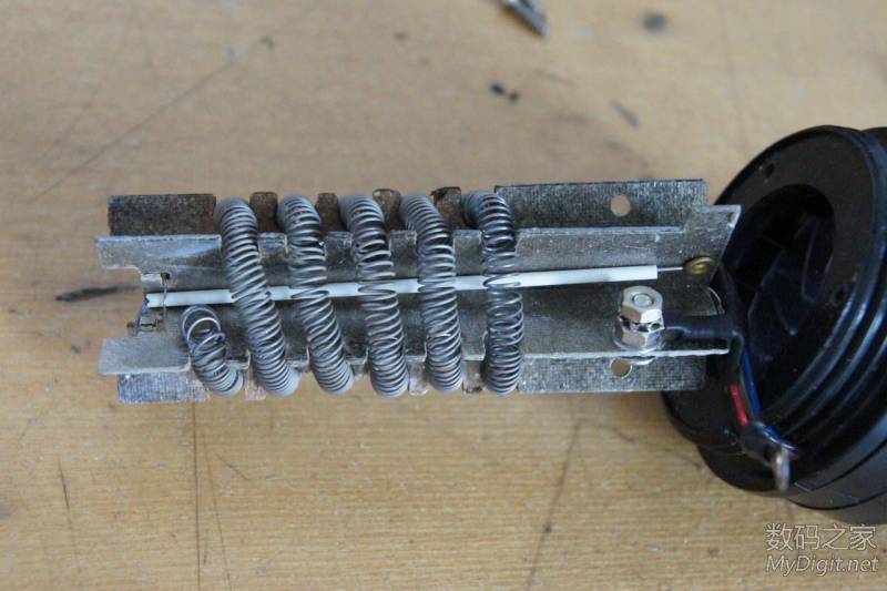 复件 88_793319_63d8095631eb3a8.jpg