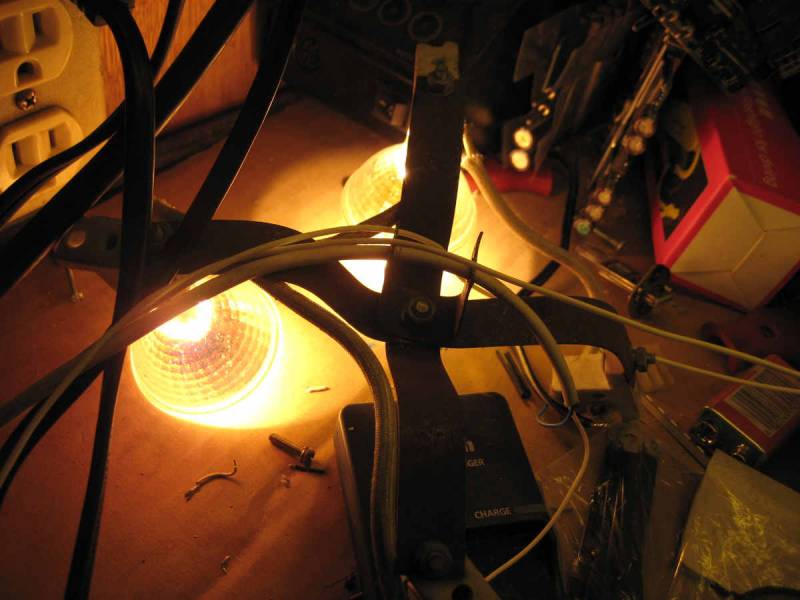 6，           2个12V50W的射灯_nEO_IMG.jpg