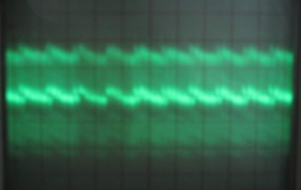 15V_0.5A_纹波_两级PWM_10mv_5ms.JPG