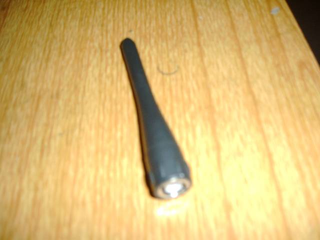 还有一根天线，4元。