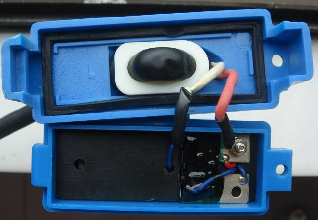 蓝色矿灯 电池盒打开 1.jpg