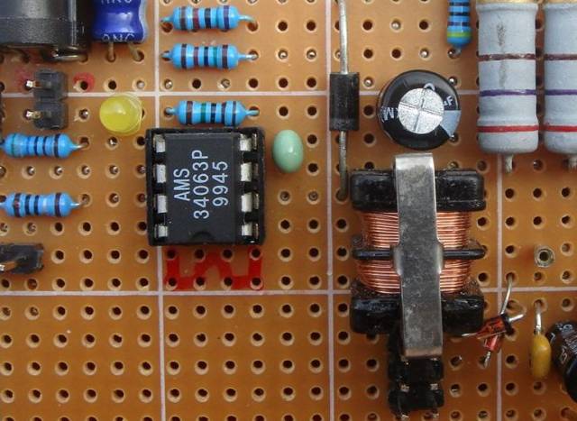 M8_R2R MOS·驱动 实验板 局部.jpg