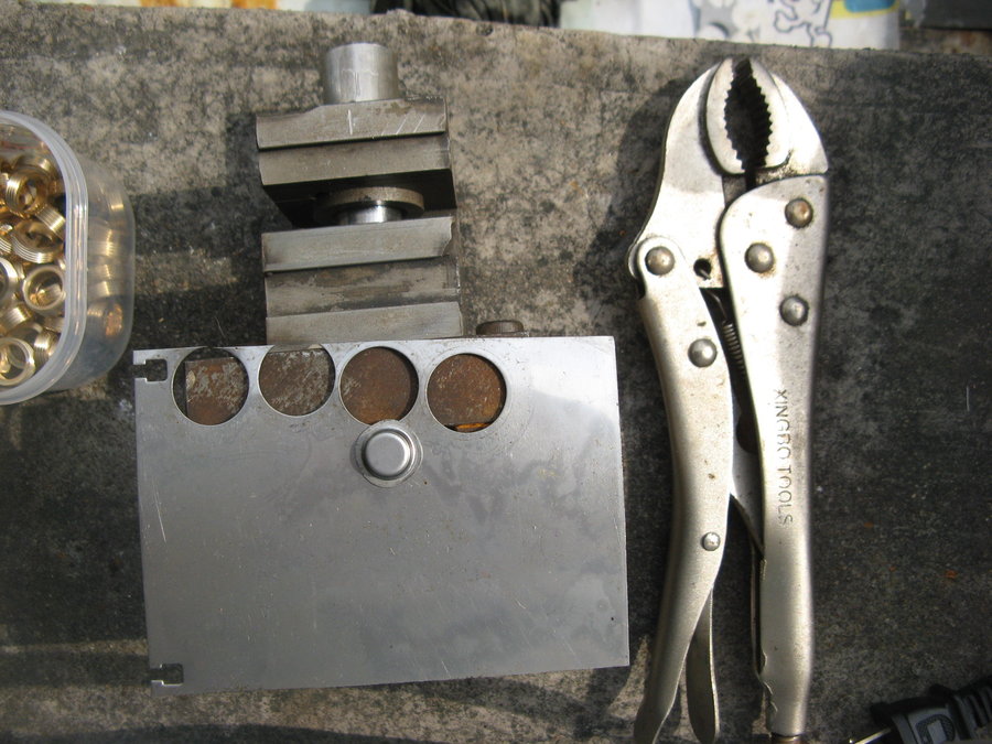 微型的但的确是拉伸模