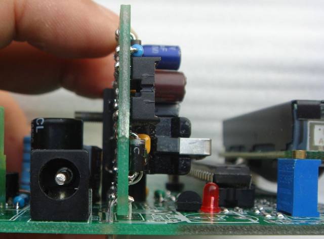 M8_R2R_MOS 驱动电源PCB“安装”5 局部侧视.jpg