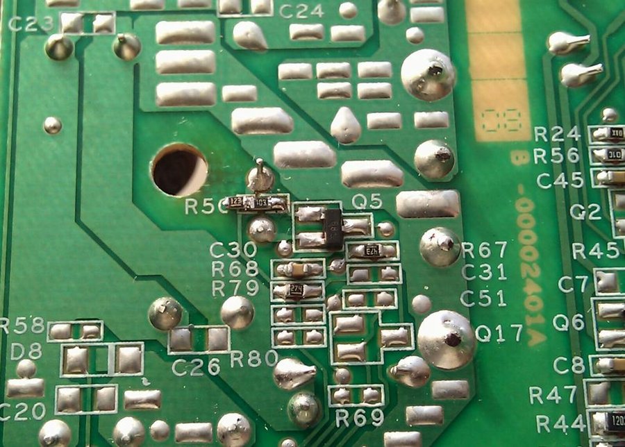 10K输出35.4V。。我把原来的12K也焊接在旁边了备用。呵呵