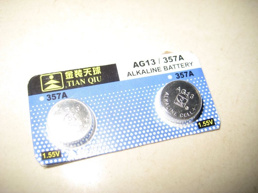 5  秋月P10万用表配套电池AG13 LR44.jpg