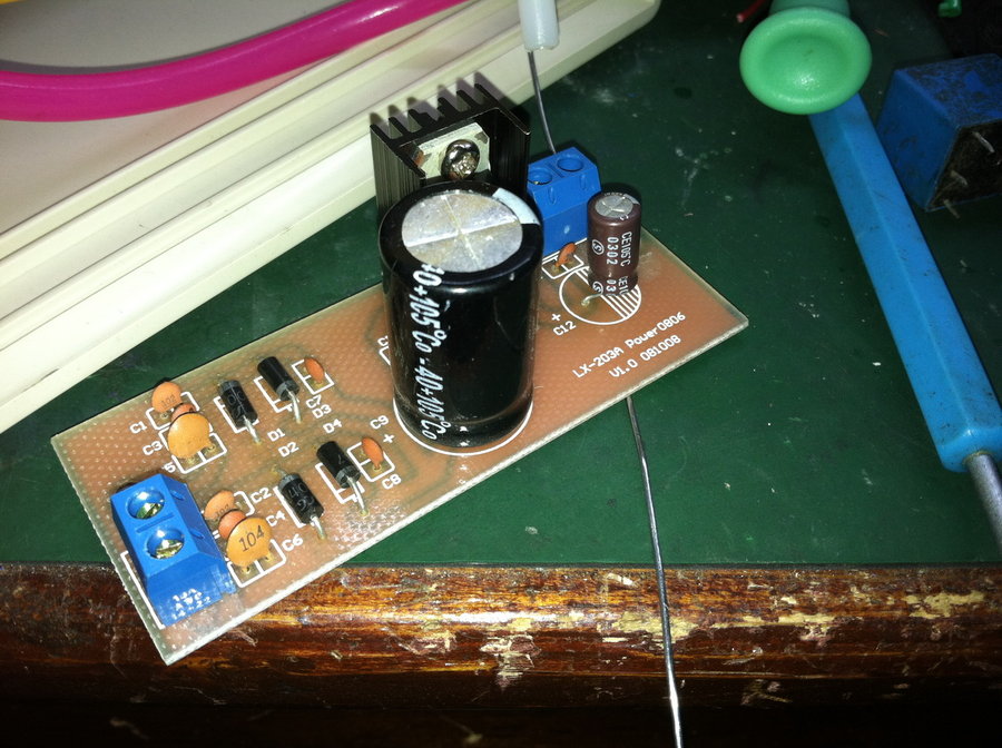 废品堆里面照得一个整流版，随便改装一下就能永乐