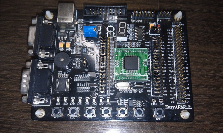 LPC2131开发板.jpg