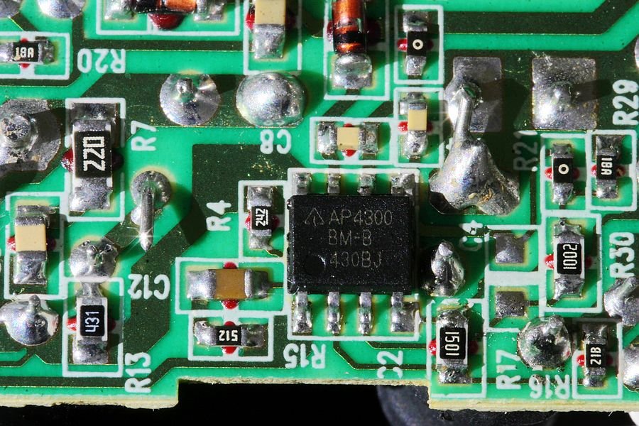 HIPRO 5V2A-18.jpg