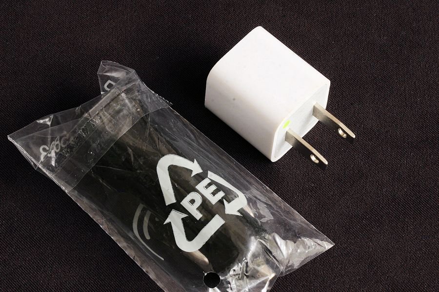 车载电源5V2A-01.jpg