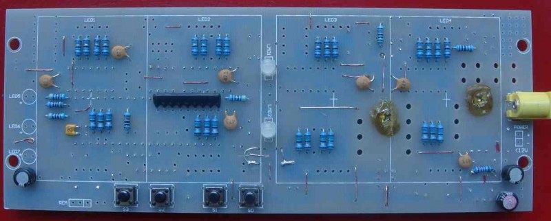 18_164 尽可能在数码管下方安装RC元件.jpg