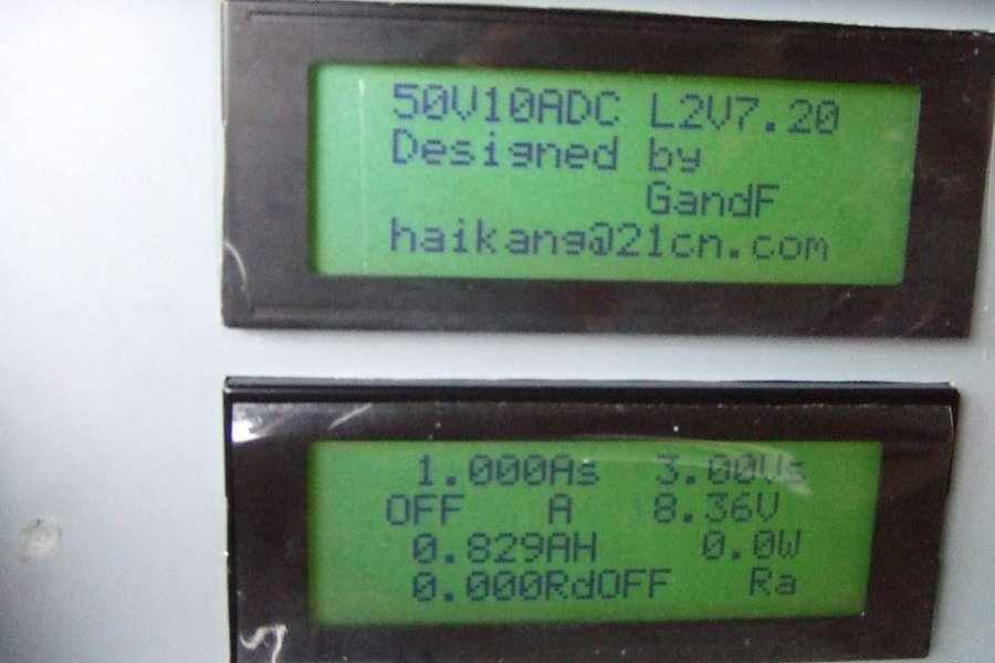 刚开机电压   下面是电子负载