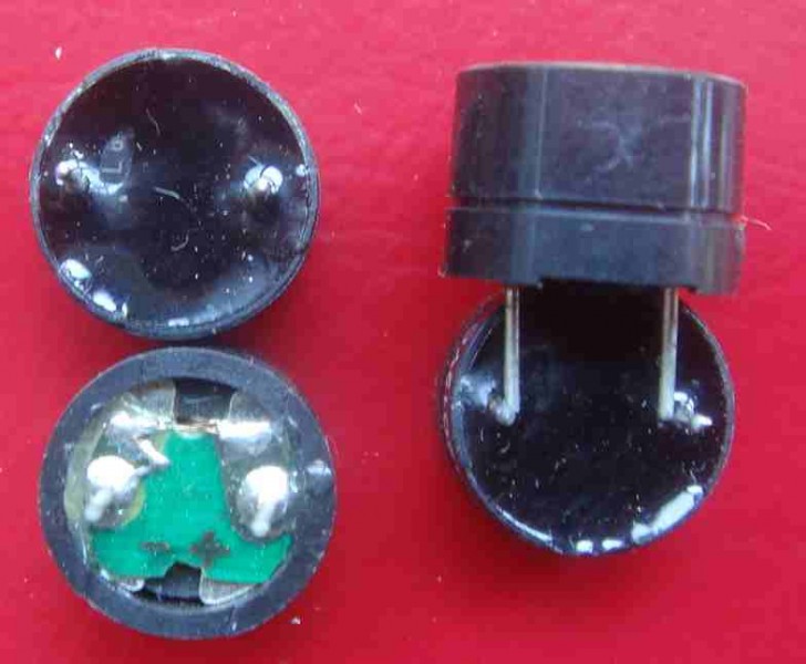 164_4LED 蜂鸣器之有源无源.jpg