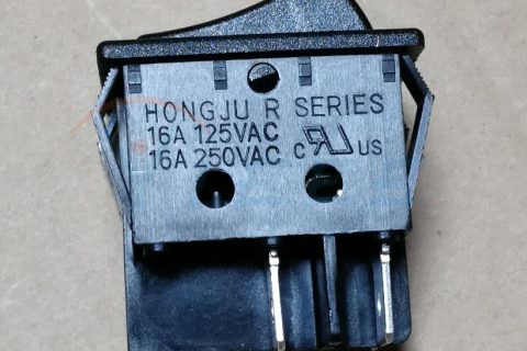 全新原装 HONG JU R SERIES 16A 125V/250VAC T85船型开关R210