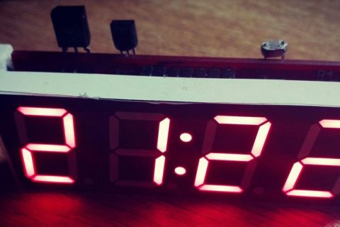 DIY LED 电子钟